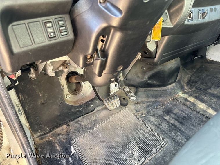 image for item NI9607 2017 Hino 338  box truck