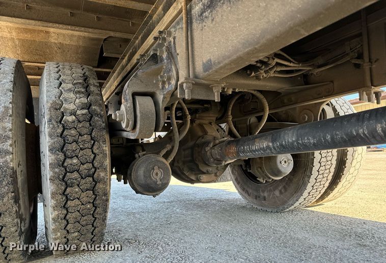 image for item NI9607 2017 Hino 338  box truck