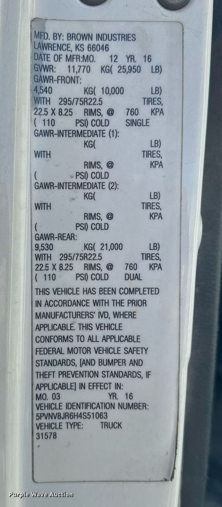 image for item NI9607 2017 Hino 338  box truck