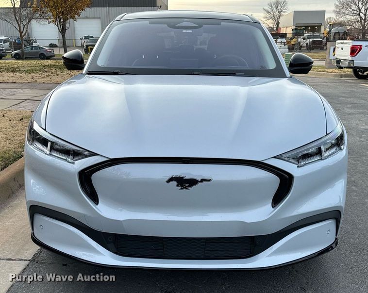 image for item NI9652 2021 Ford Mustang Mach E  SUV