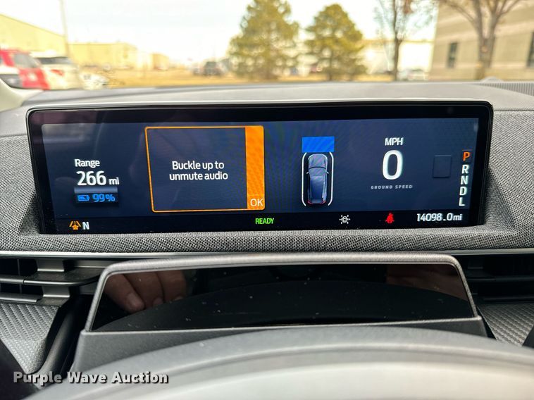 image for item NI9652 2021 Ford Mustang Mach E  SUV