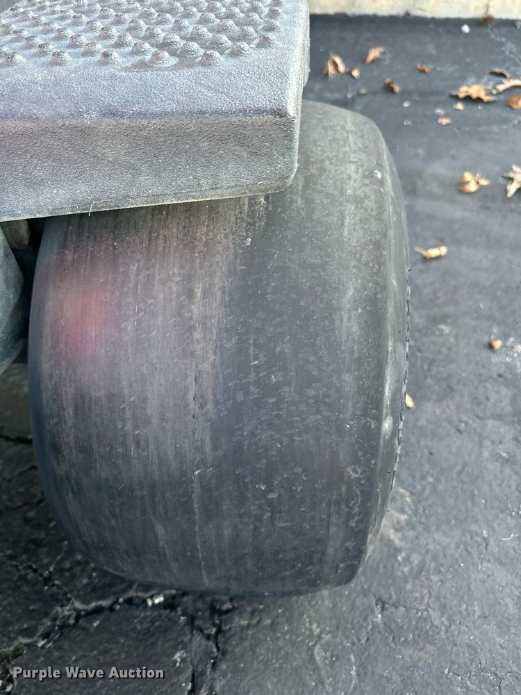 image for item NL9243 Jacobsen Eclipse 322  reel mower