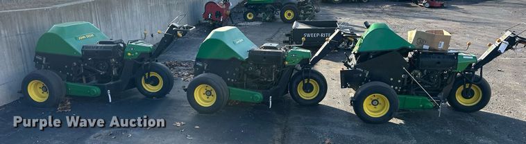 image for item NL9247 (3) John Deere Aercore 800 aerators
