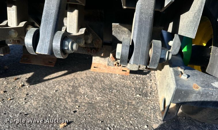 image for item NL9247 (3) John Deere Aercore 800 aerators