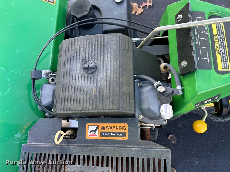 image for item NL9247 (3) John Deere Aercore 800 aerators