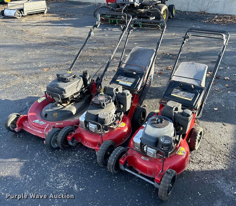 image for item NL9248 (3) Exmark push mowers
