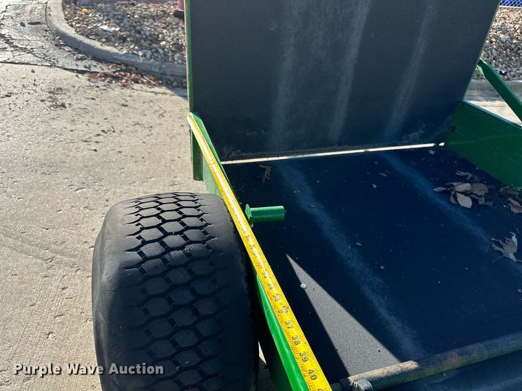 image for item NL9249 John Deere  wagons