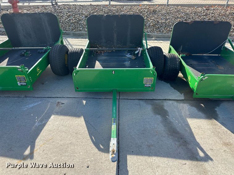 image for item NL9249 John Deere  wagons