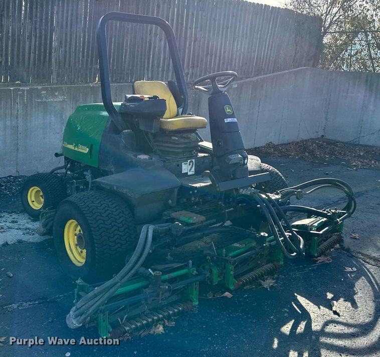 image for item NL9251 John Deere 3235C  reel mower