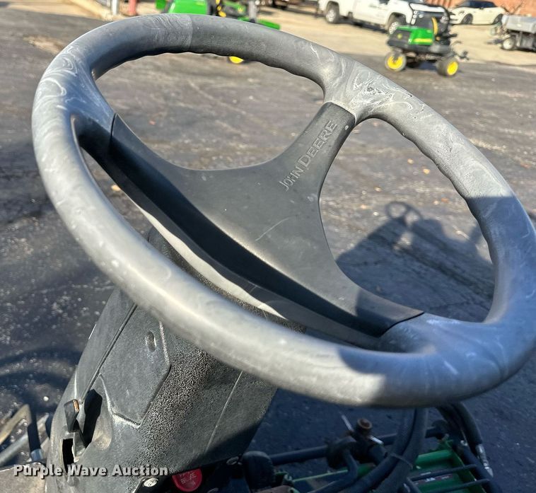 image for item NL9251 John Deere 3235C  reel mower