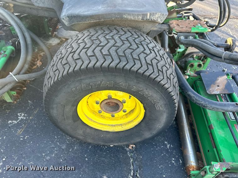 image for item NL9251 John Deere 3235C  reel mower
