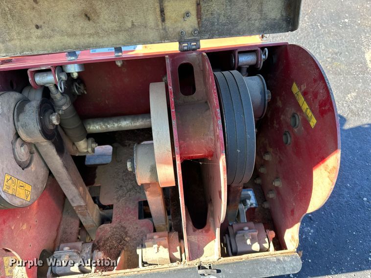 image for item NL9252 Toro Procore 660  aerator