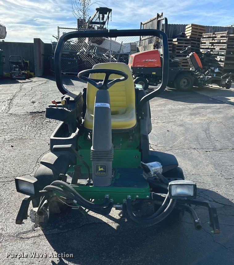 image for item NL9253 John Deere 2500  greens mower