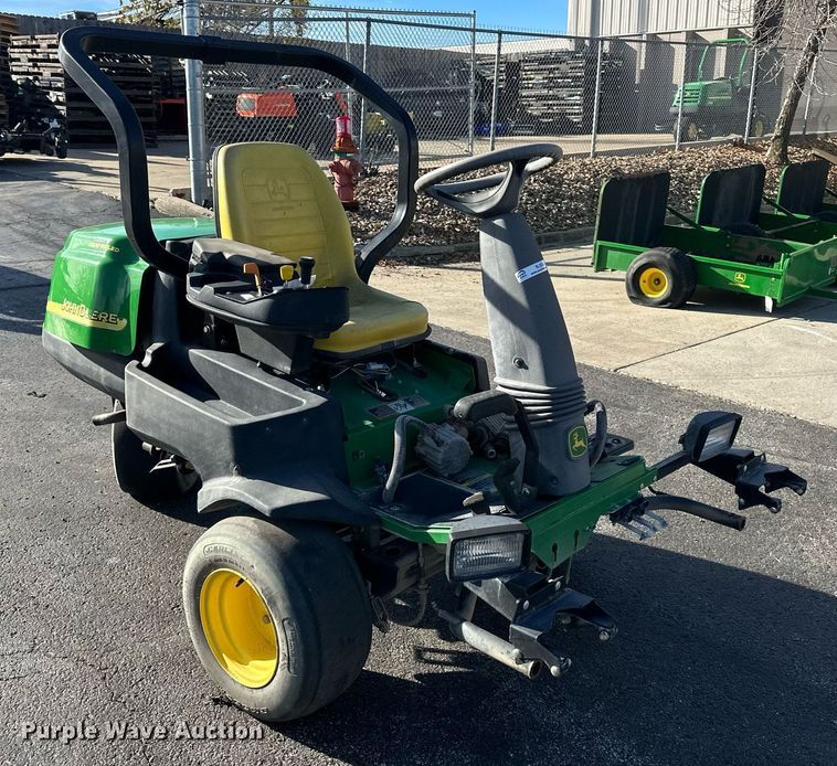 image for item NL9254 John Deere 2500E  greens mower