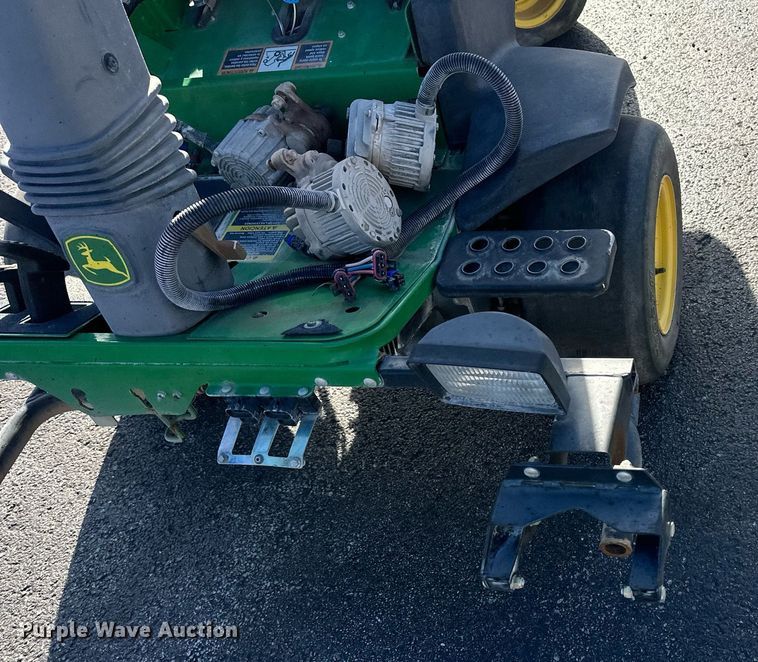 image for item NL9254 John Deere 2500E  greens mower
