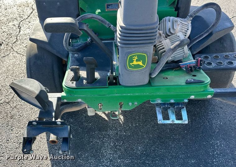image for item NL9254 John Deere 2500E  greens mower