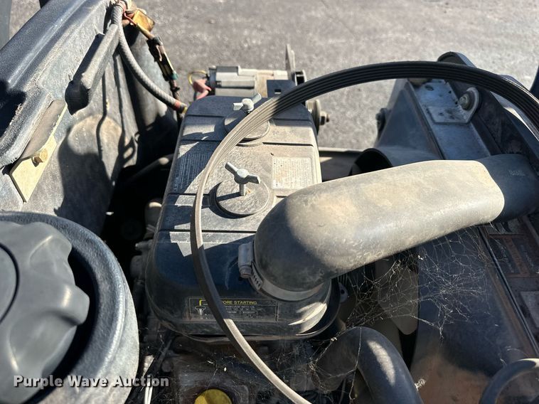 image for item NL9254 John Deere 2500E  greens mower