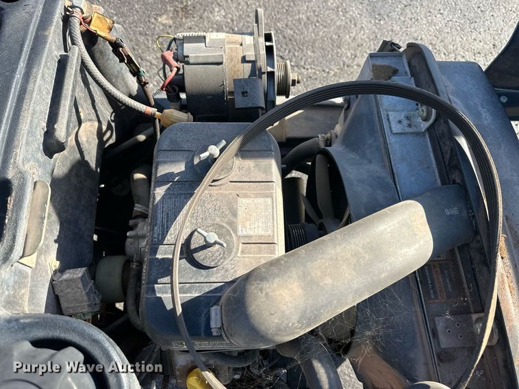 image for item NL9254 John Deere 2500E  greens mower