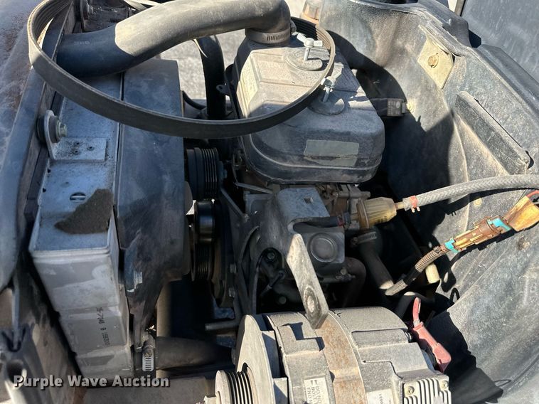 image for item NL9254 John Deere 2500E  greens mower