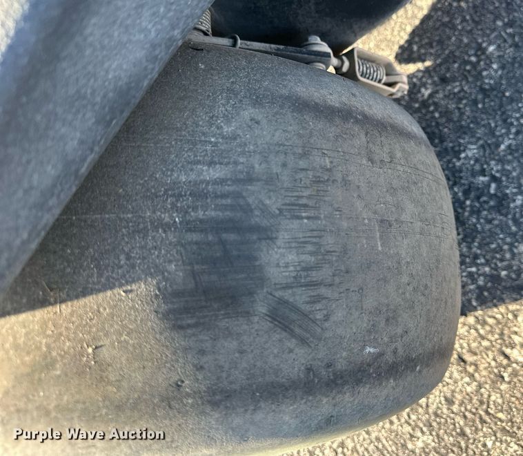 image for item NL9254 John Deere 2500E  greens mower