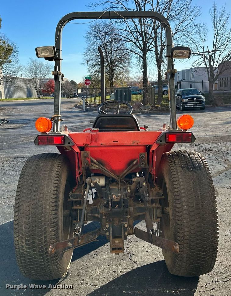 image for item NL9261 1999 Massey Ferguson 1260  MFWD tractor