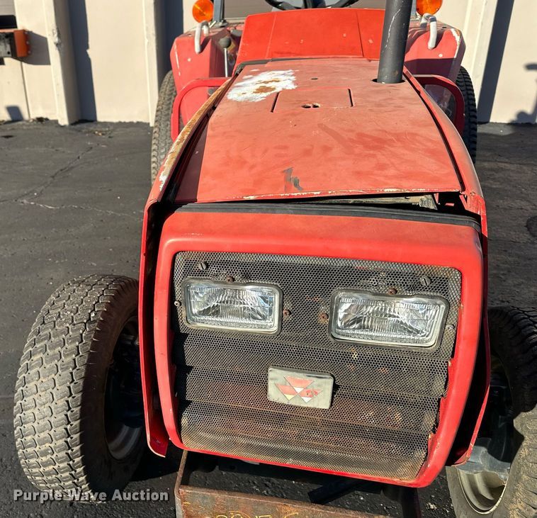 image for item NL9261 1999 Massey Ferguson 1260  MFWD tractor