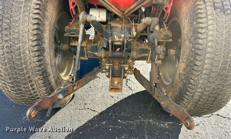 image for item NL9261 1999 Massey Ferguson 1260  MFWD tractor