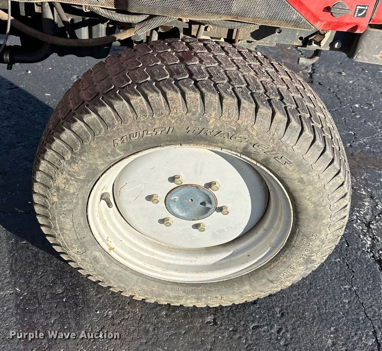 image for item NL9261 1999 Massey Ferguson 1260  MFWD tractor