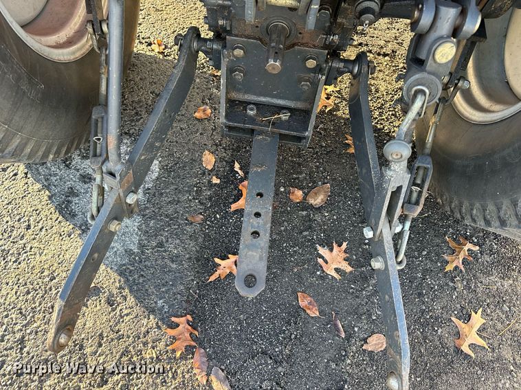 image for item NL9262 2001 Massey Ferguson 1165  MFWD tractor