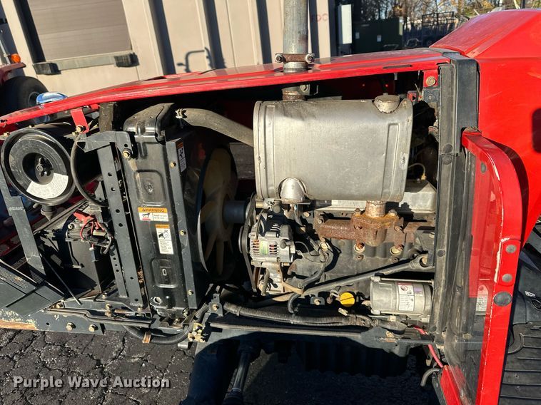 image for item NL9262 2001 Massey Ferguson 1165  MFWD tractor