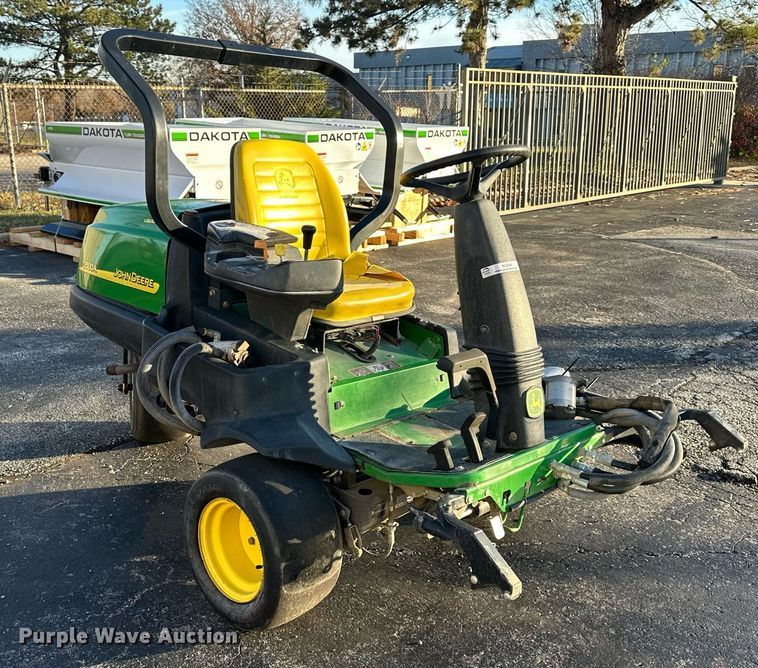 image for item NL9264 John Deere 2500A  reel mower