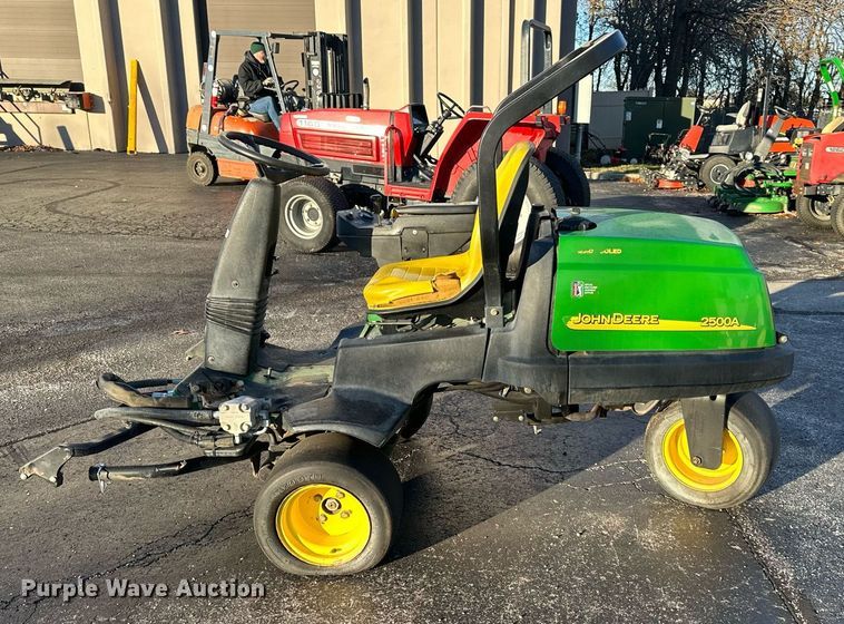 image for item NL9264 John Deere 2500A  reel mower