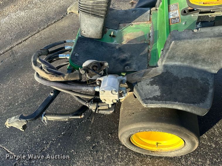 image for item NL9264 John Deere 2500A  reel mower