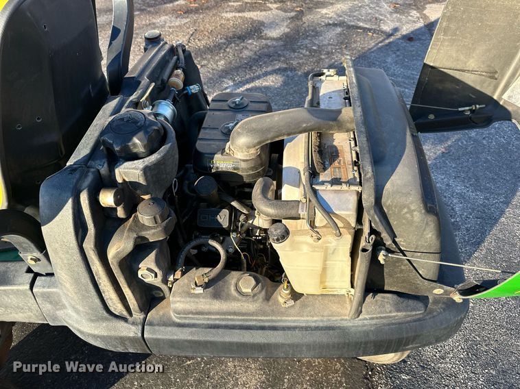 image for item NL9264 John Deere 2500A  reel mower