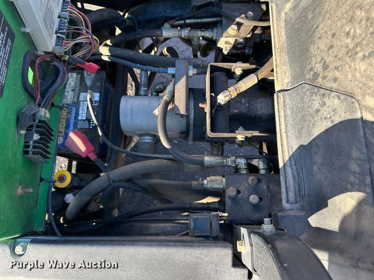 image for item NL9264 John Deere 2500A  reel mower