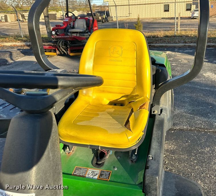 image for item NL9264 John Deere 2500A  reel mower