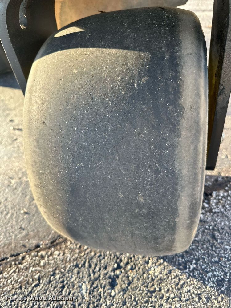 image for item NL9264 John Deere 2500A  reel mower