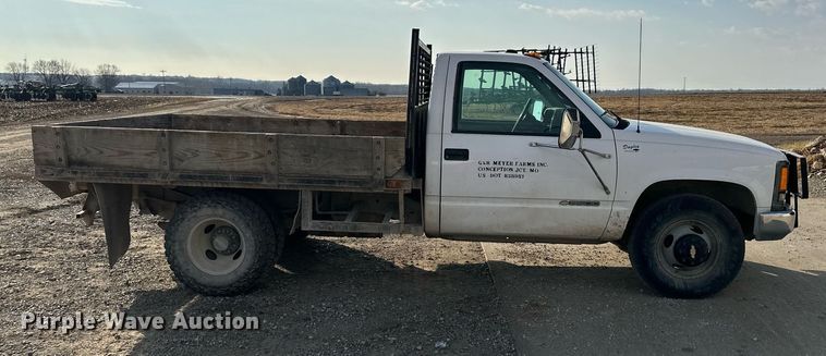 image for item NL9291 2000 Chevrolet C3500  flatbed pickup truck