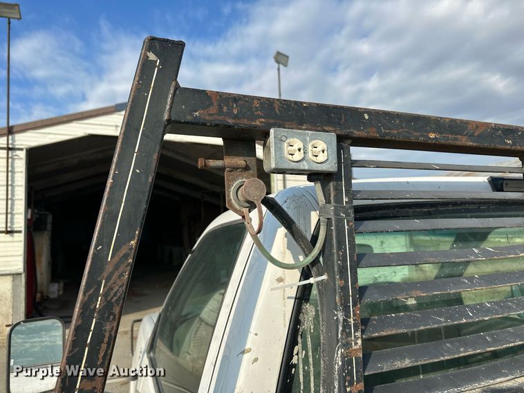 2000 Chevrolet C3500 flatbed pickup truck in Conception Junction, MO