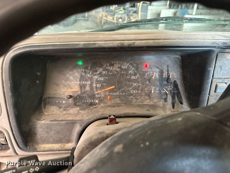 image for item NL9291 2000 Chevrolet C3500  flatbed pickup truck