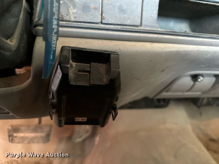 2000 Chevrolet C3500 flatbed pickup truck in Conception Junction, MO