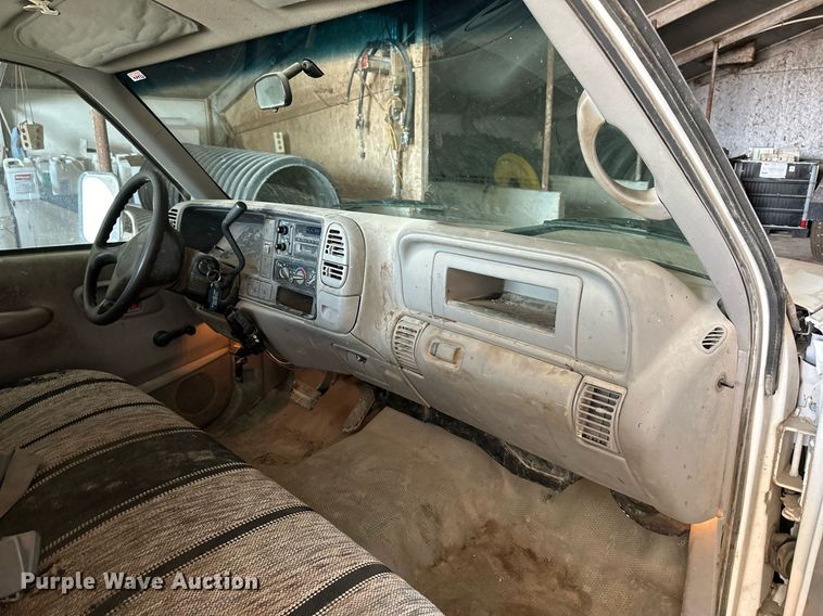 image for item NL9291 2000 Chevrolet C3500  flatbed pickup truck