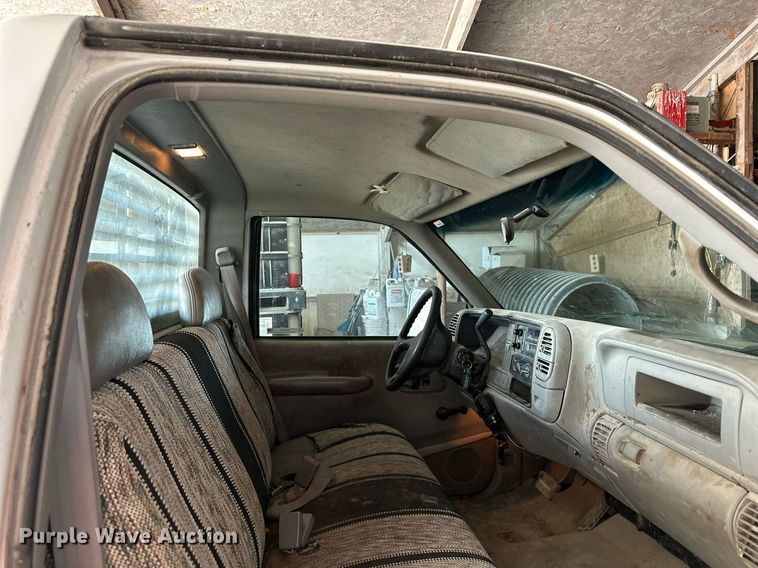 image for item NL9291 2000 Chevrolet C3500  flatbed pickup truck