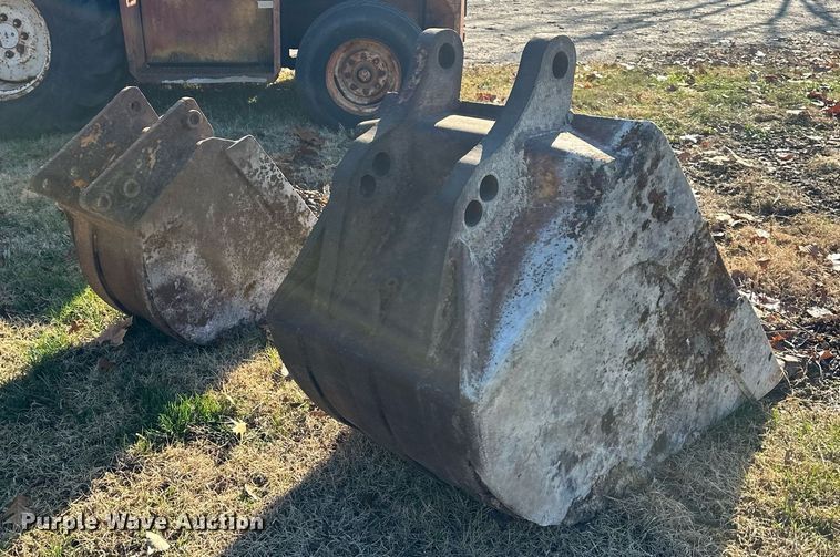 image for item NL9303 (2) buckets