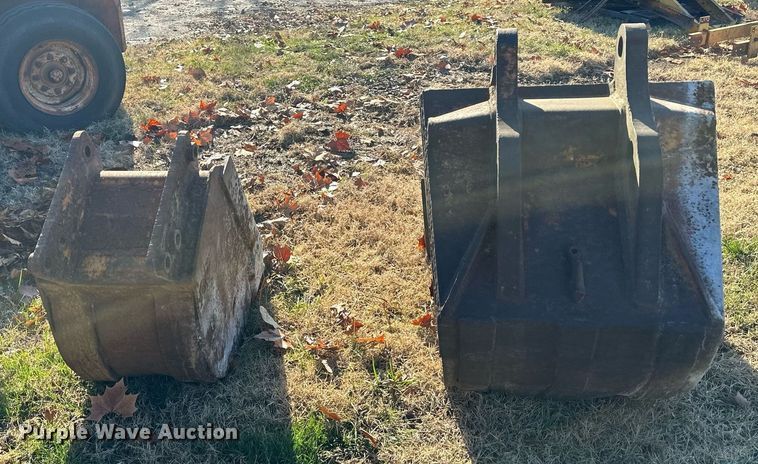 image for item NL9303 (2) buckets