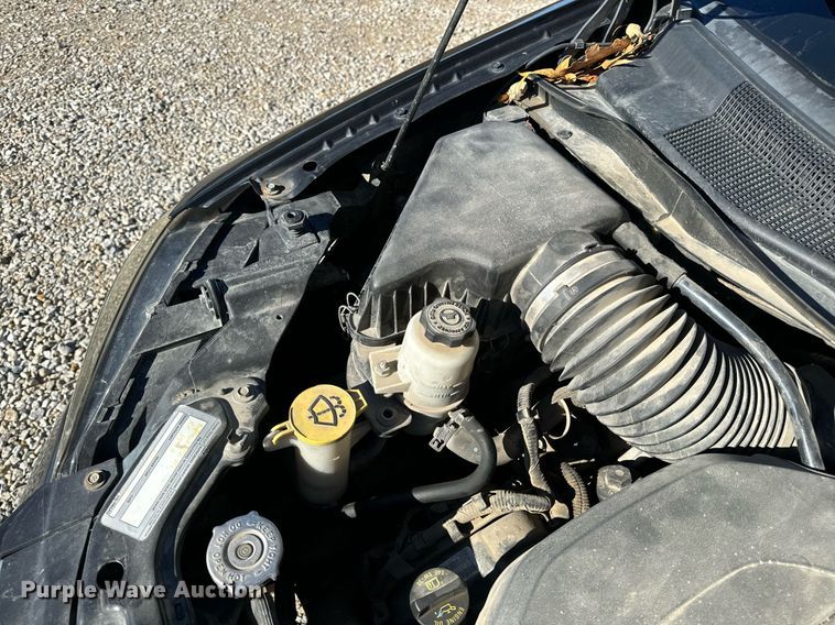 image for item NM9083 2012 Chrysler Town & Country  van