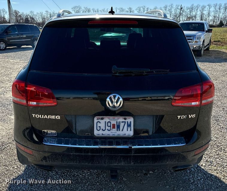 image for item NM9084 2012 Volkswagen Touareg TDI  SUV