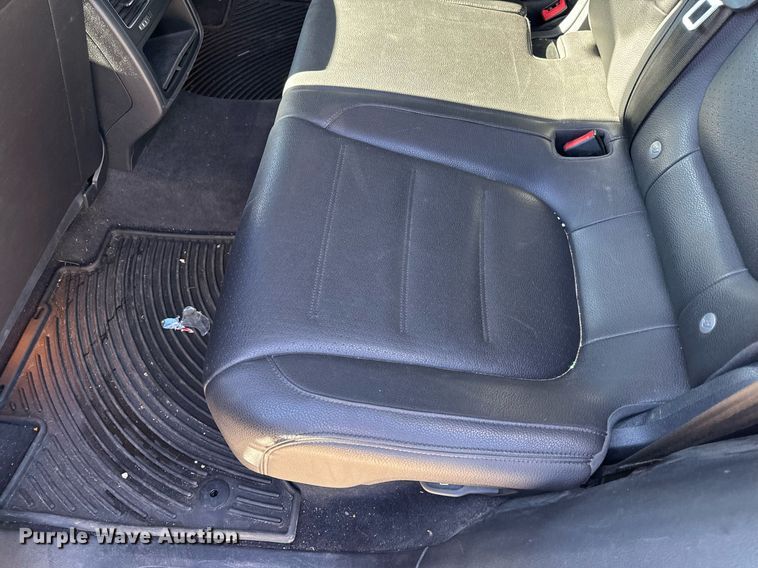 image for item NM9084 2012 Volkswagen Touareg TDI  SUV