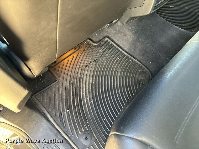 image for item NM9084 2012 Volkswagen Touareg TDI  SUV