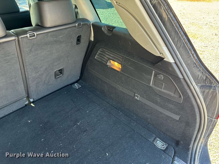 image for item NM9084 2012 Volkswagen Touareg TDI  SUV